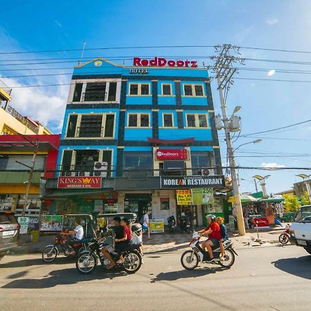 Reddoorz @ Fields Avenue Angeles City Exterior foto