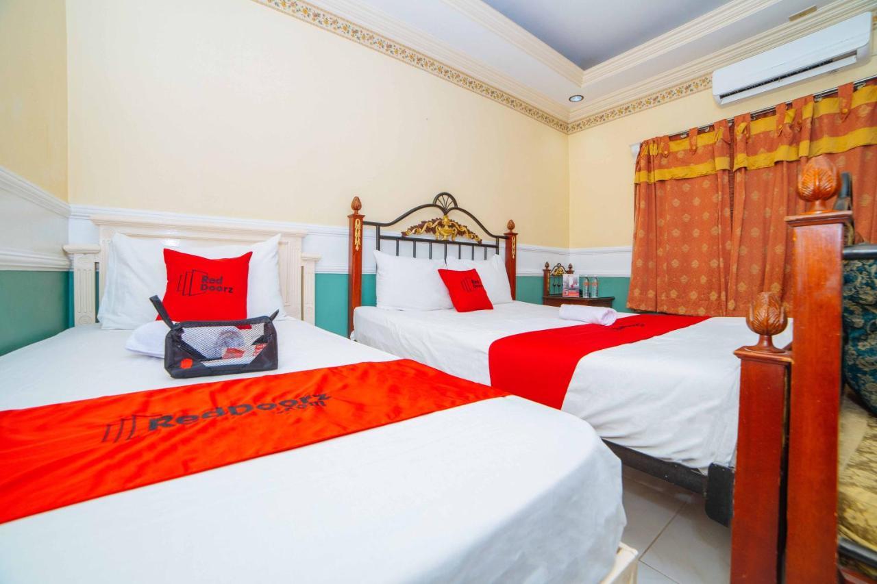 Reddoorz @ Fields Avenue Angeles City Exterior foto